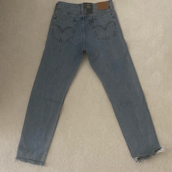Levi Wedgie Mom Jean High Rise - Picture 5 of 9
